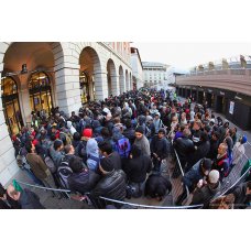 Очередь В Нью-Йорке за iPhone 6