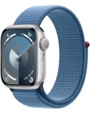 Apple Watch Series 9, 45 мм, корпус из алюминия серебристого цвета, спортивный ремешок цвета «ледяной синий»